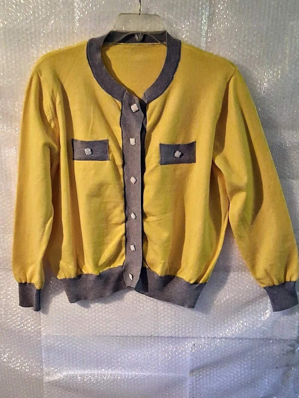 Vintage Style Size 3XL Yellow & Grey Knit Cardigan Button Front Pocketed Top
